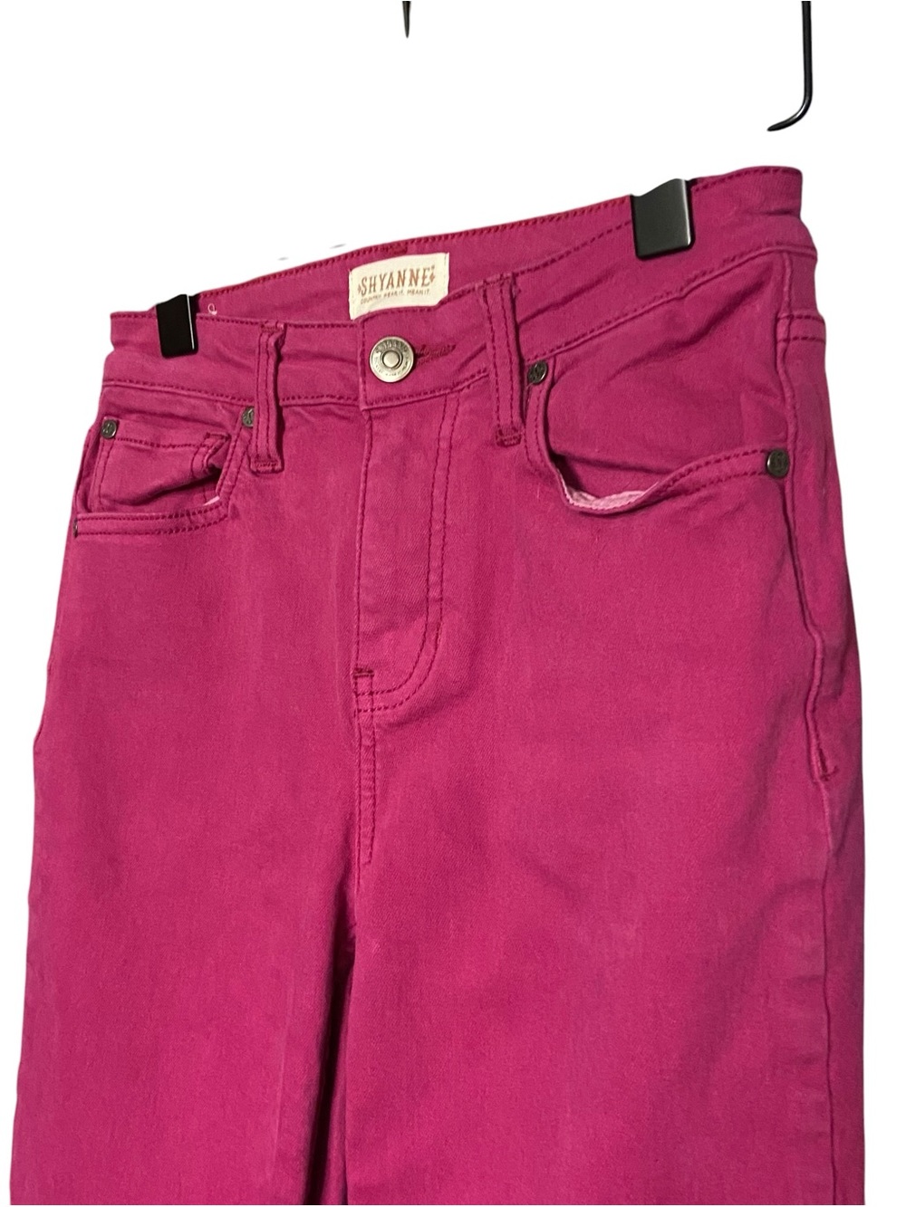 ✨ Shyanne Hot Pink Bell Bottom Jeans ✨
Size 26 | Country Western Vibes 💖🤠 - Picture 6 of 10